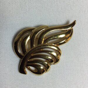 Napier Gold Tone Leaf Brooch